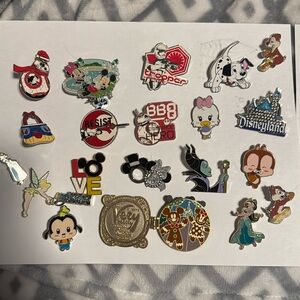 Assorted Disney Trading Pins - Bundle of 40